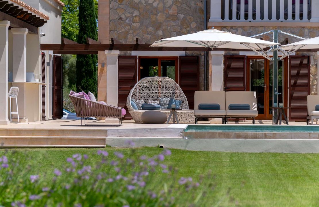 Stunning Finca Alcudia Mallorca with pool and landscaped gardens